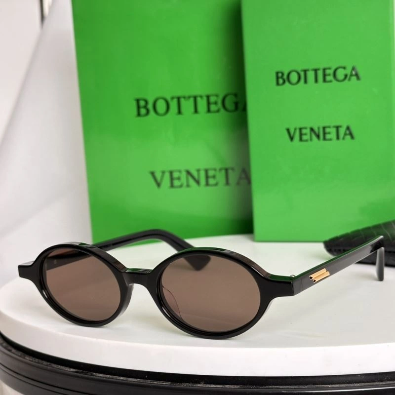 Bottega Veneta Sunglasses ZipUp 277103