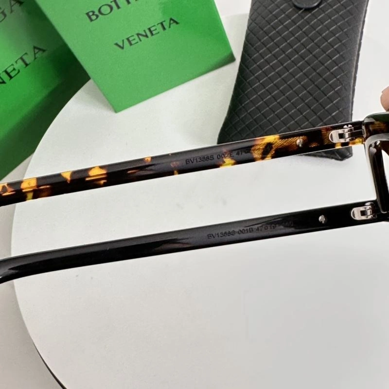 Fashionable Bottega Veneta Sunglasses 277105