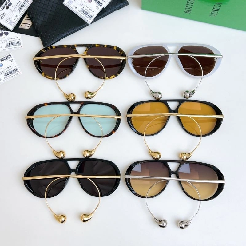 Bottega Veneta Sunglasses Compact 277087