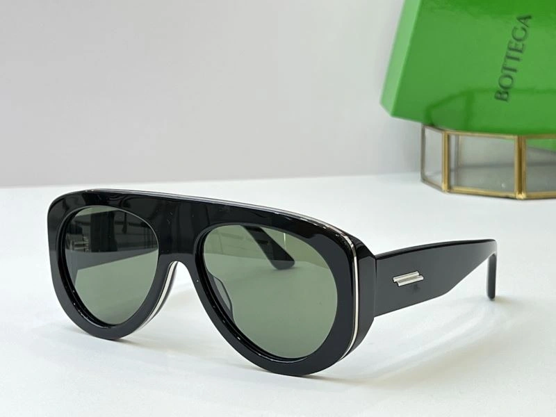 Lightweight Bottega Veneta Sunglasses 277089