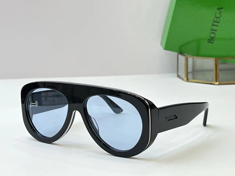 Lightweight Bottega Veneta Sunglasses 277089