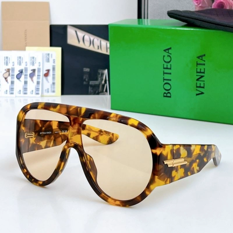 Chic Bottega Veneta Sunglasses 277086