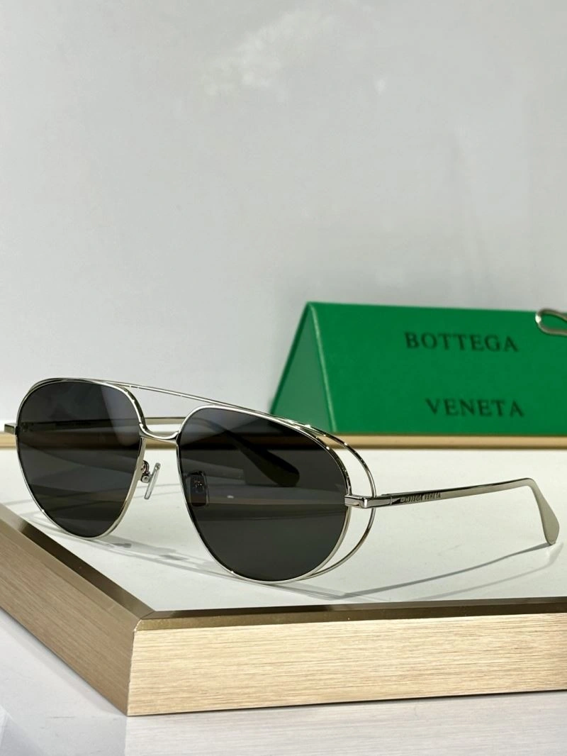 Bottega Veneta Sunglasses UrbanChic 277109