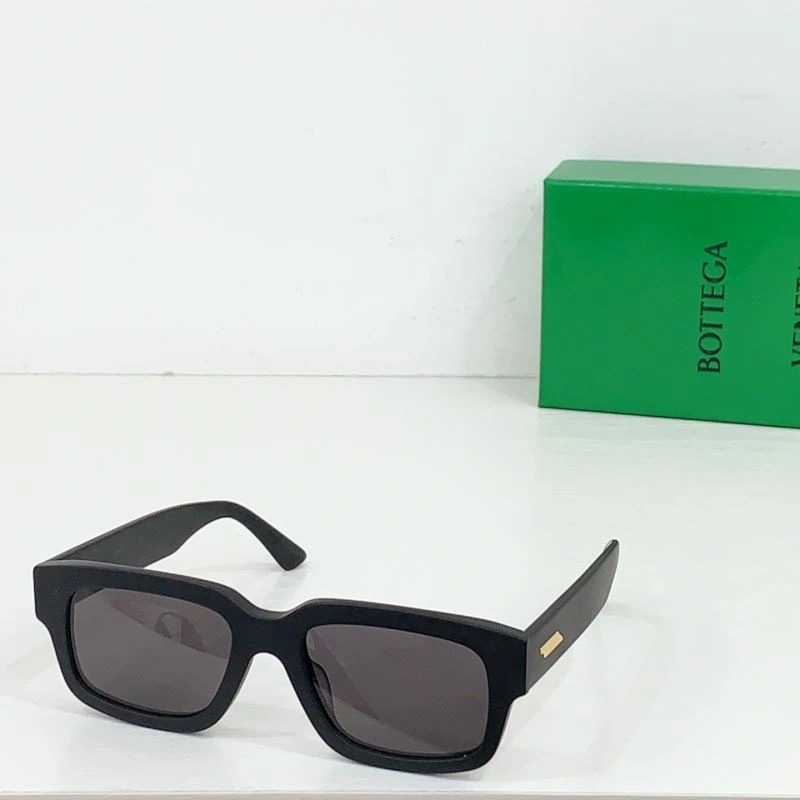 Unisex Bottega Veneta Sunglasses 277099