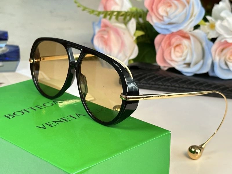 Bottega Veneta Sunglasses Comfortable 277110