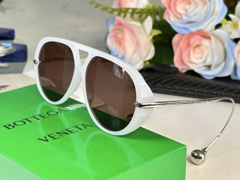 Bottega Veneta Sunglasses Comfortable 277110