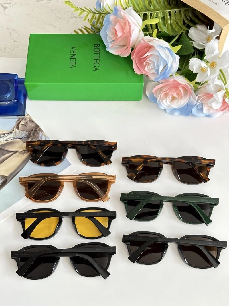 Bottega Veneta Sunglasses Minimalist 277088