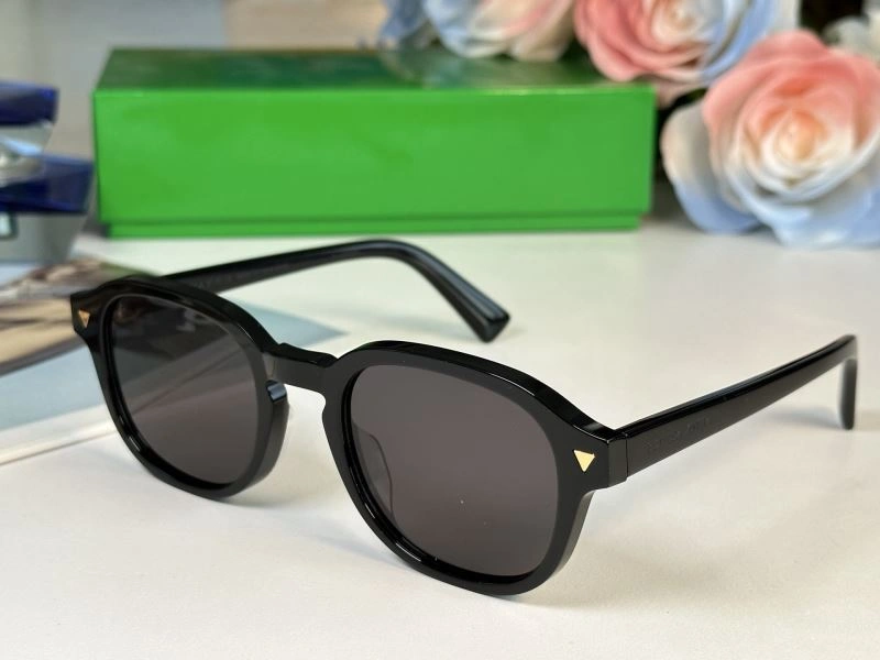 Bottega Veneta Sunglasses Minimalist 277088