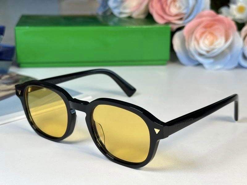 Bottega Veneta Sunglasses Minimalist 277088
