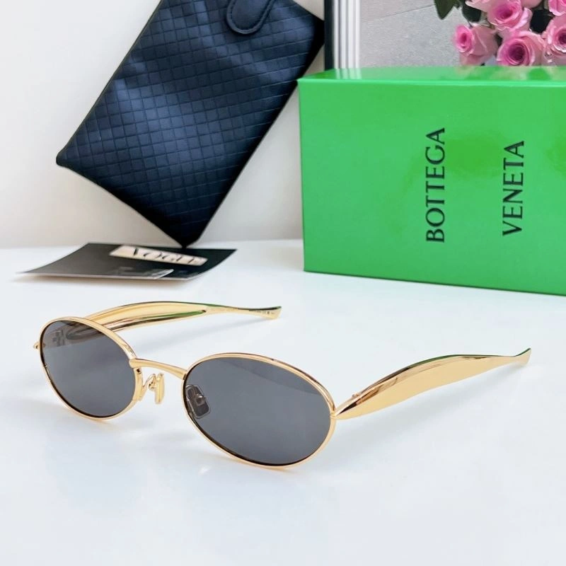 Flexible Bottega Veneta Sunglasses 277084