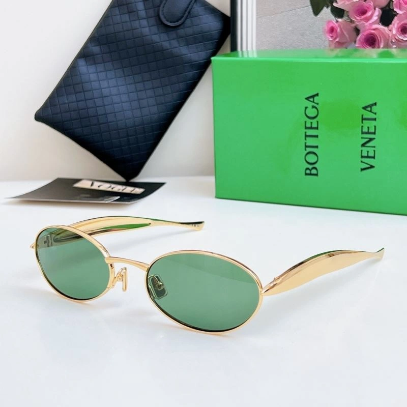 Flexible Bottega Veneta Sunglasses 277084