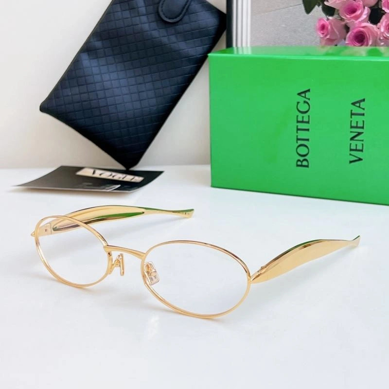 Flexible Bottega Veneta Sunglasses 277084