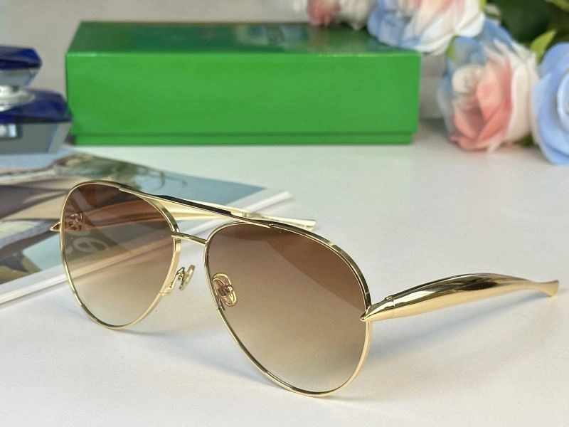 RelaxedFit Bottega Veneta Sunglasses 277077