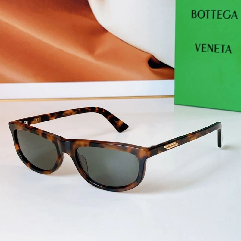 Bottega Veneta Sunglasses UrbanChic 277066