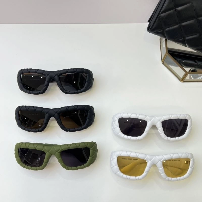 Bottega Veneta Sunglasses Colorful 277059
