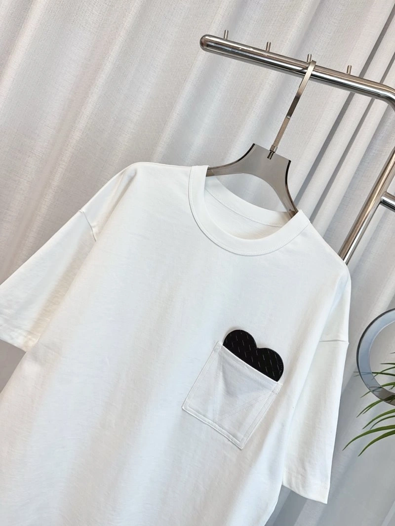 Bottega Veneta T-Shirts Resilient 157143