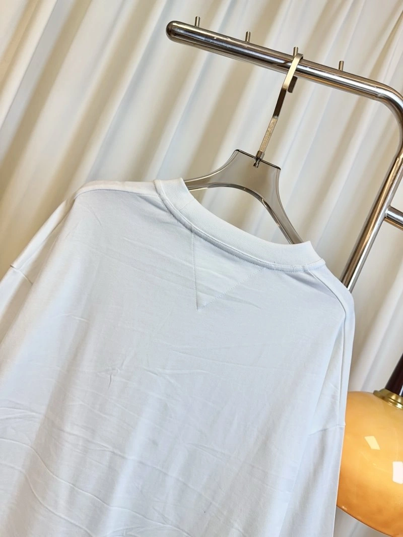 Effortless Bottega Veneta T-Shirts 155054