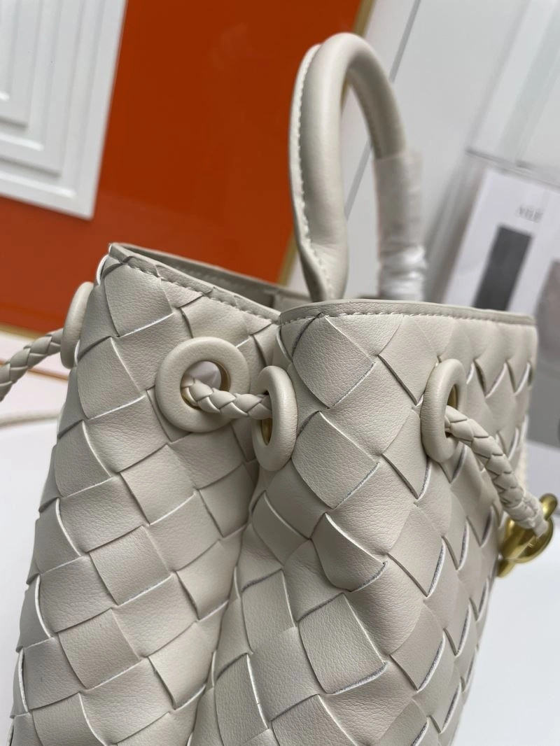 Timeless Bottega Veneta Top Handle Bags 84642