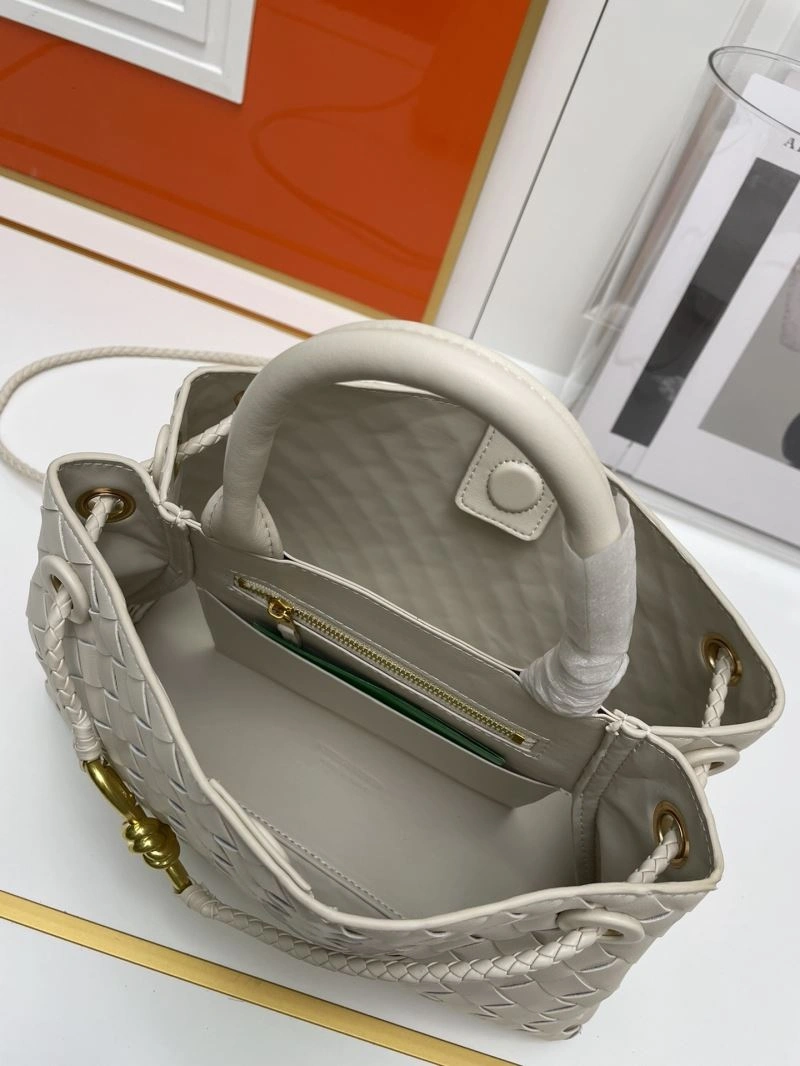 Timeless Bottega Veneta Top Handle Bags 84642
