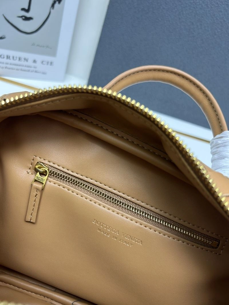TravelReady Bottega Veneta Top Handle Bags 84618
