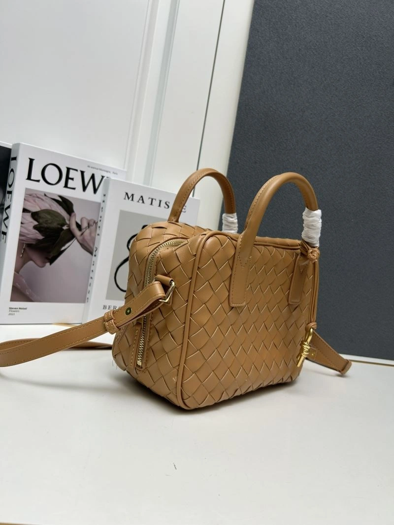 TravelReady Bottega Veneta Top Handle Bags 84618