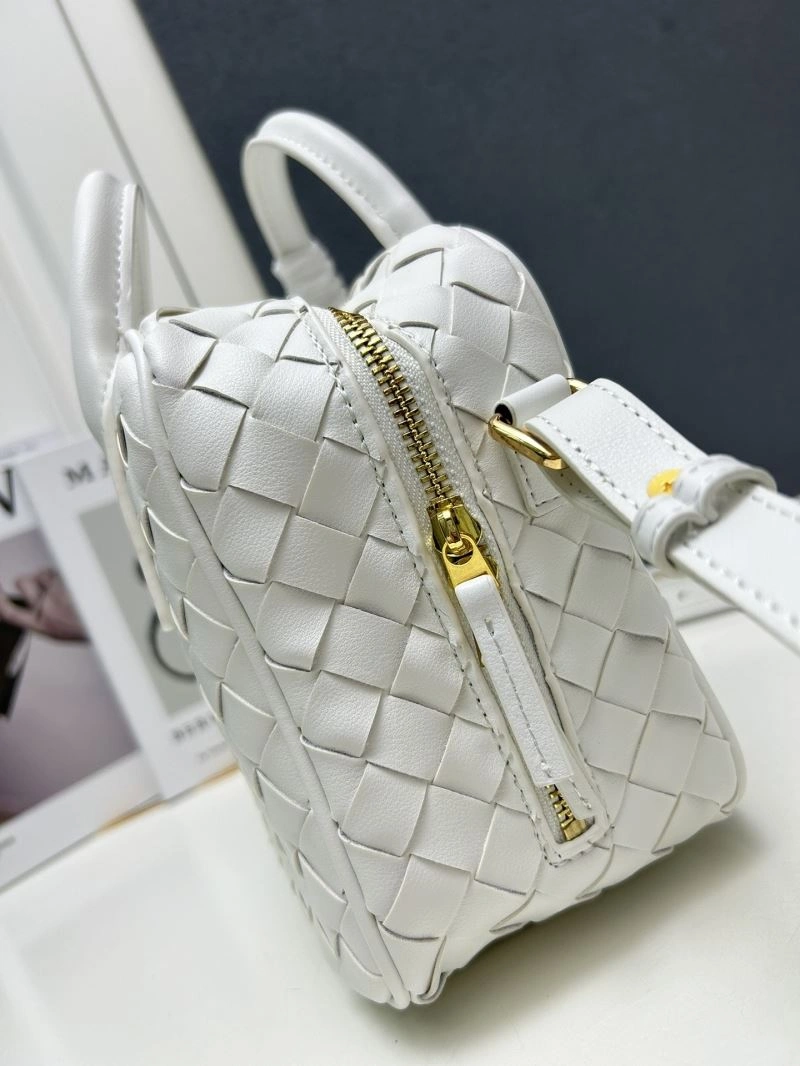GoAnywhere Bottega Veneta Top Handle Bags 84612