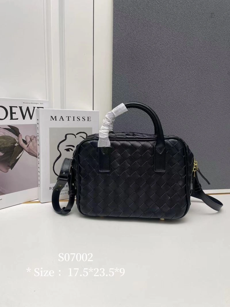 Bottega Veneta Top Handle Bags WellDesigned 84694