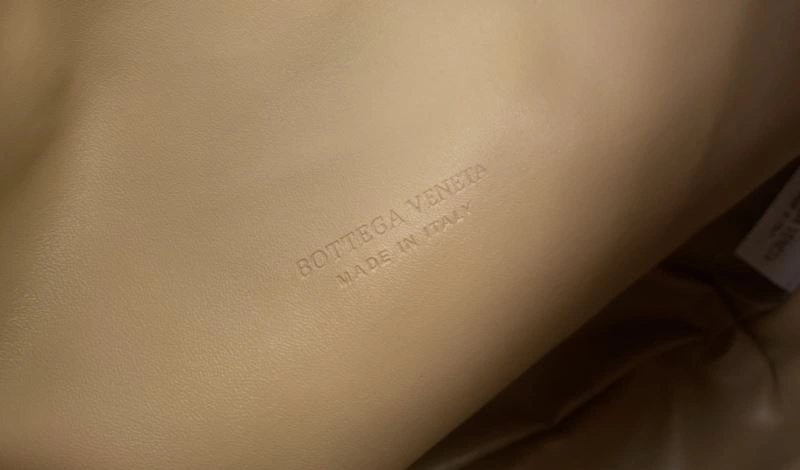 Bottega Veneta Top Handle Bags Breathable 84608