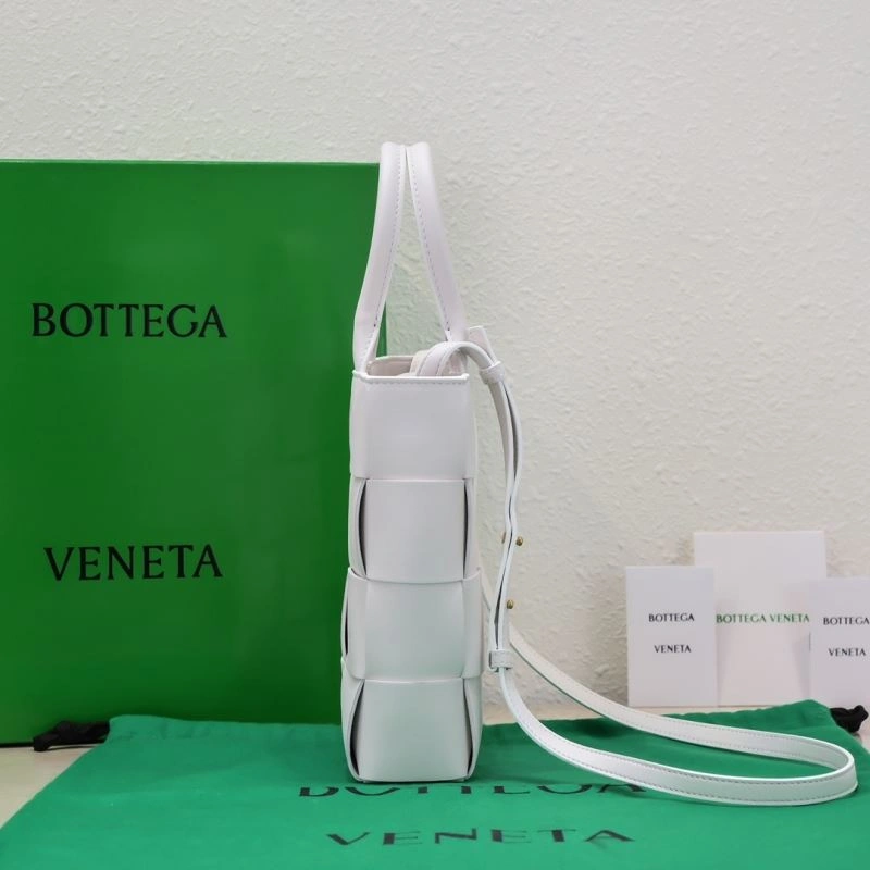 SunProtective Bottega Veneta Top Handle Bags 68019