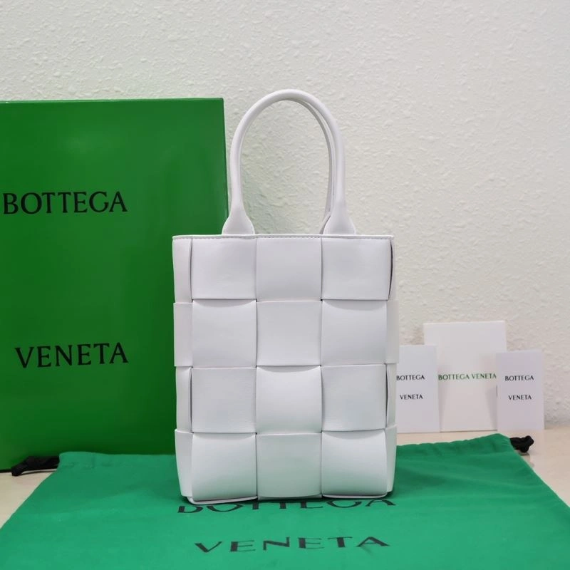 SunProtective Bottega Veneta Top Handle Bags 68019