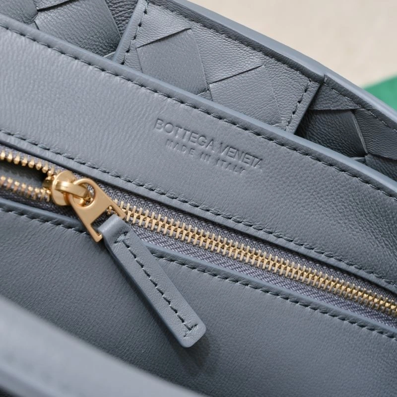 Cozy Bottega Veneta Top Handle Bags 67840