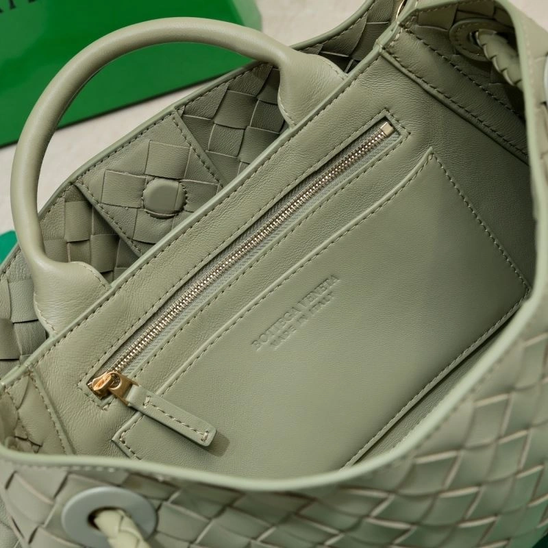 Timeless Bottega Veneta Top Handle Bags 67782