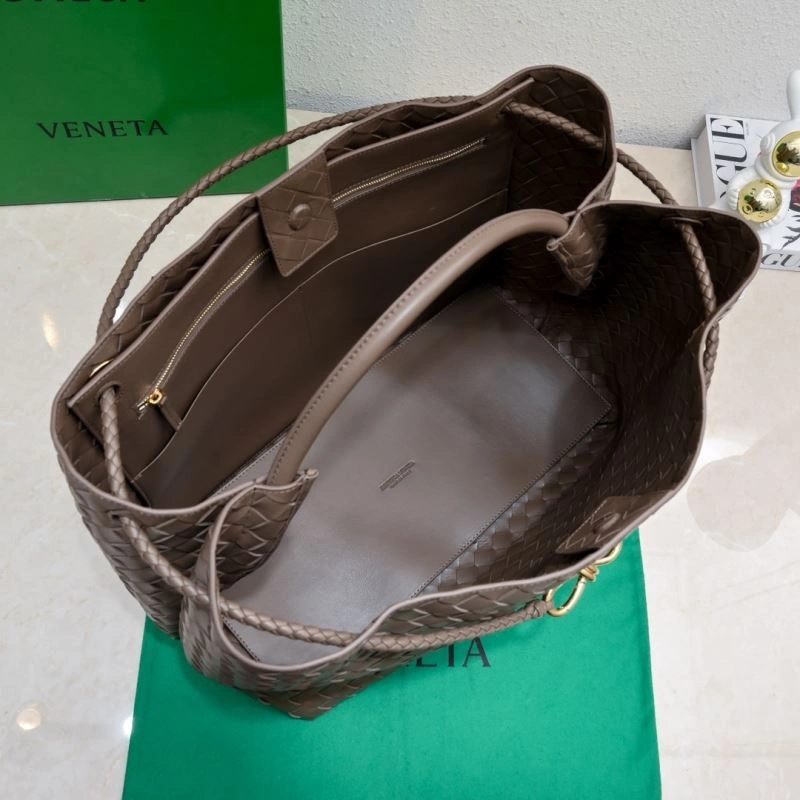 Resilient Bottega Veneta Top Handle Bags 67786
