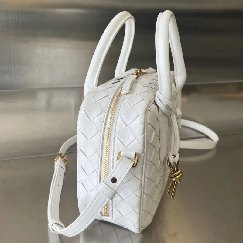 Unisex Bottega Veneta Top Handle Bags 67780