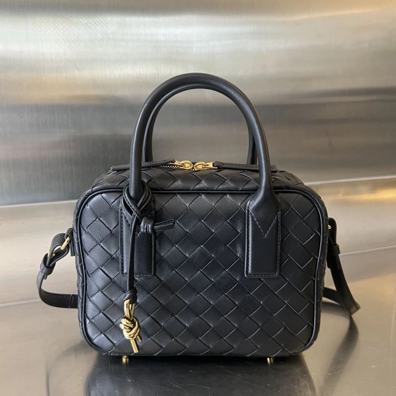 Bottega Veneta Top Handle Bags Refined 67785