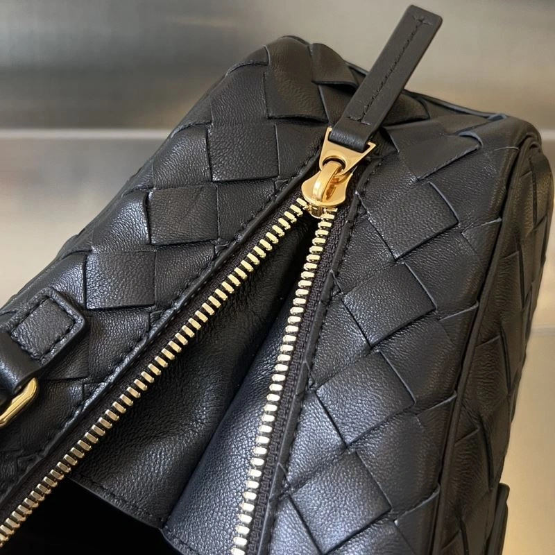 Bottega Veneta Top Handle Bags Refined 67785