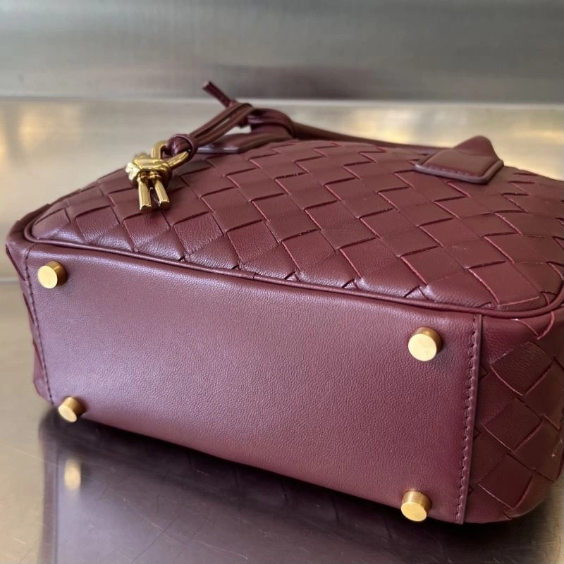 Compact Bottega Veneta Top Handle Bags 67776
