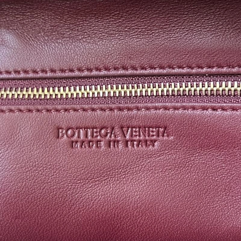 Compact Bottega Veneta Top Handle Bags 67776