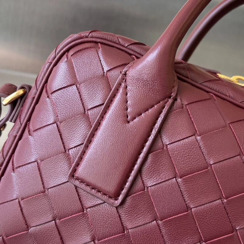 Compact Bottega Veneta Top Handle Bags 67776