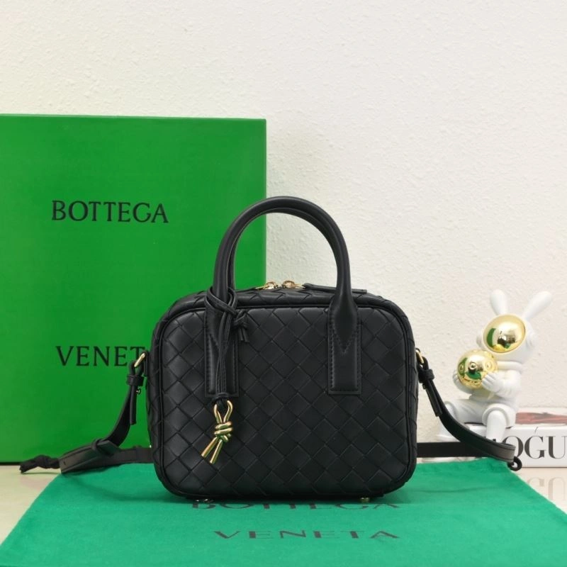 Sophisticated Bottega Veneta Top Handle Bags 67771