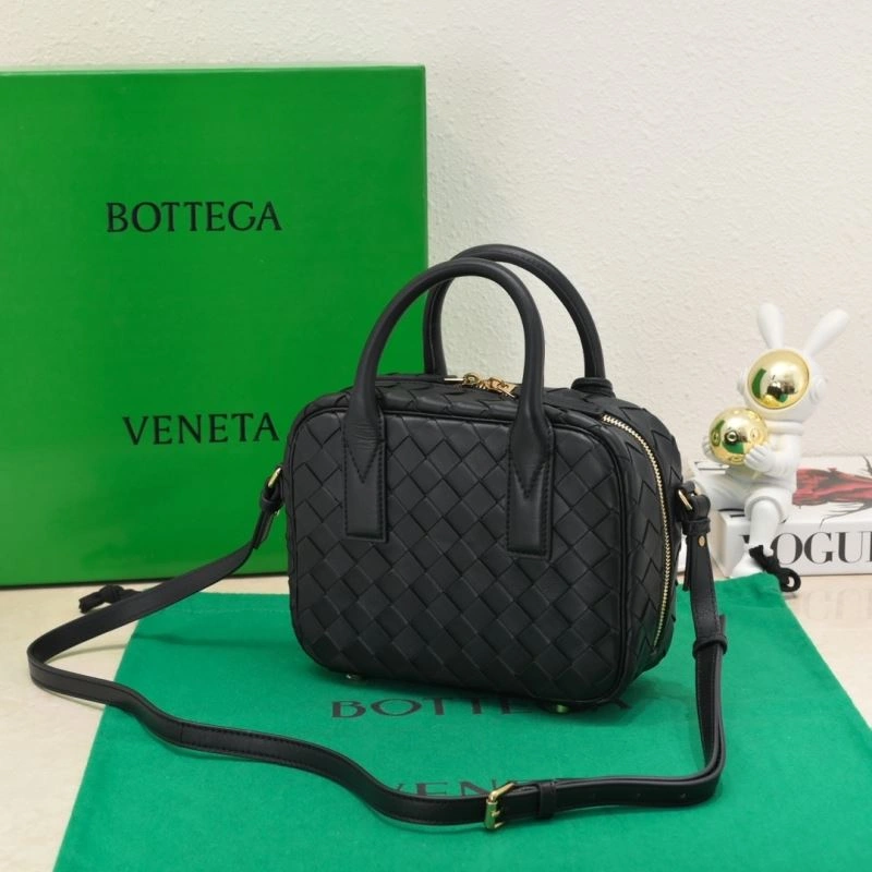 Sophisticated Bottega Veneta Top Handle Bags 67771