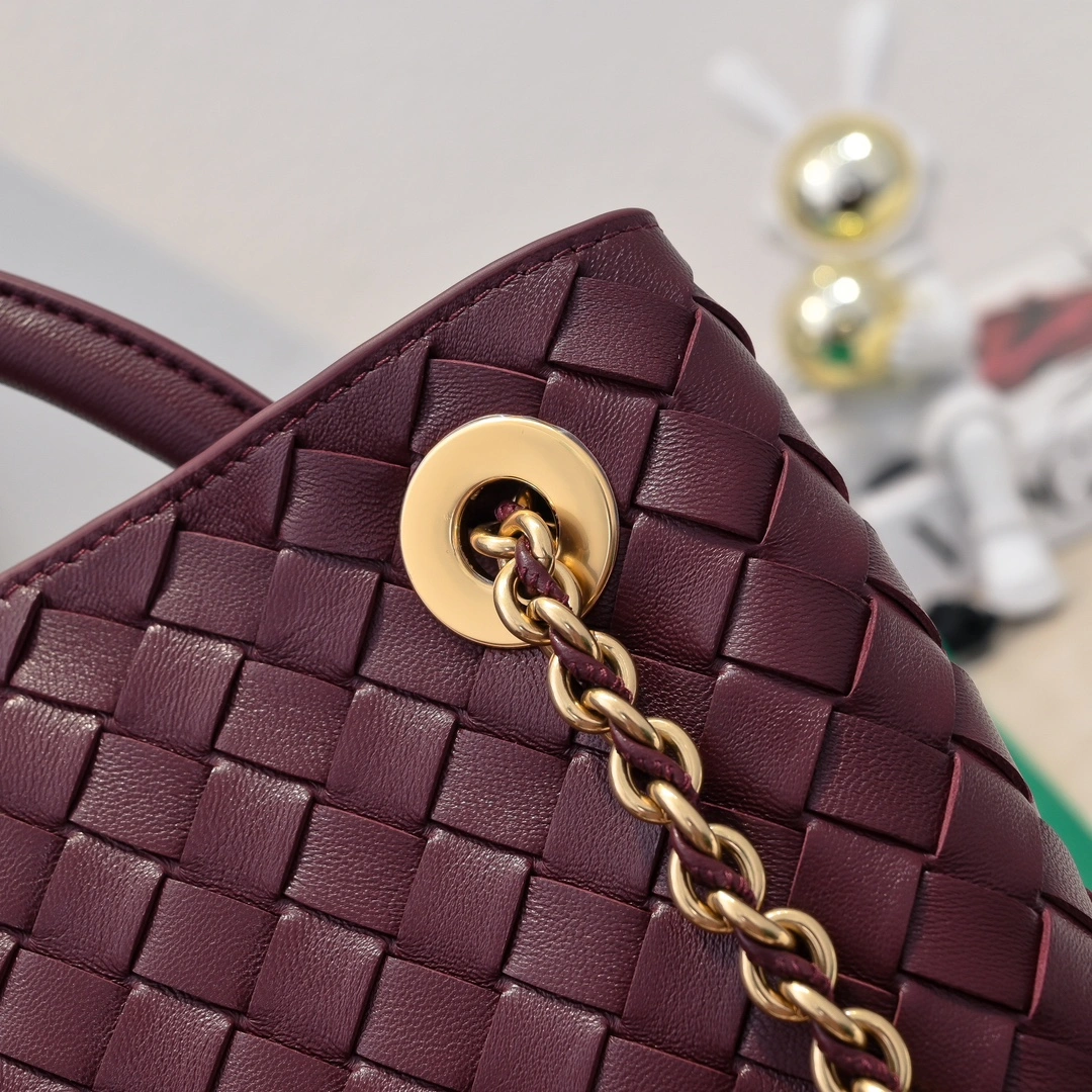 SmoothTexture Bottega Veneta Top Handle Bags 67690
