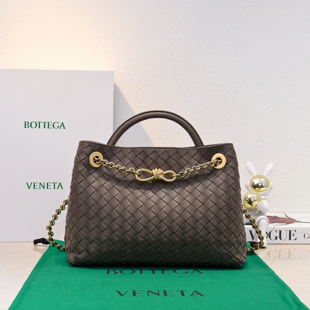 Unisex Bottega Veneta Top Handle Bags 67685