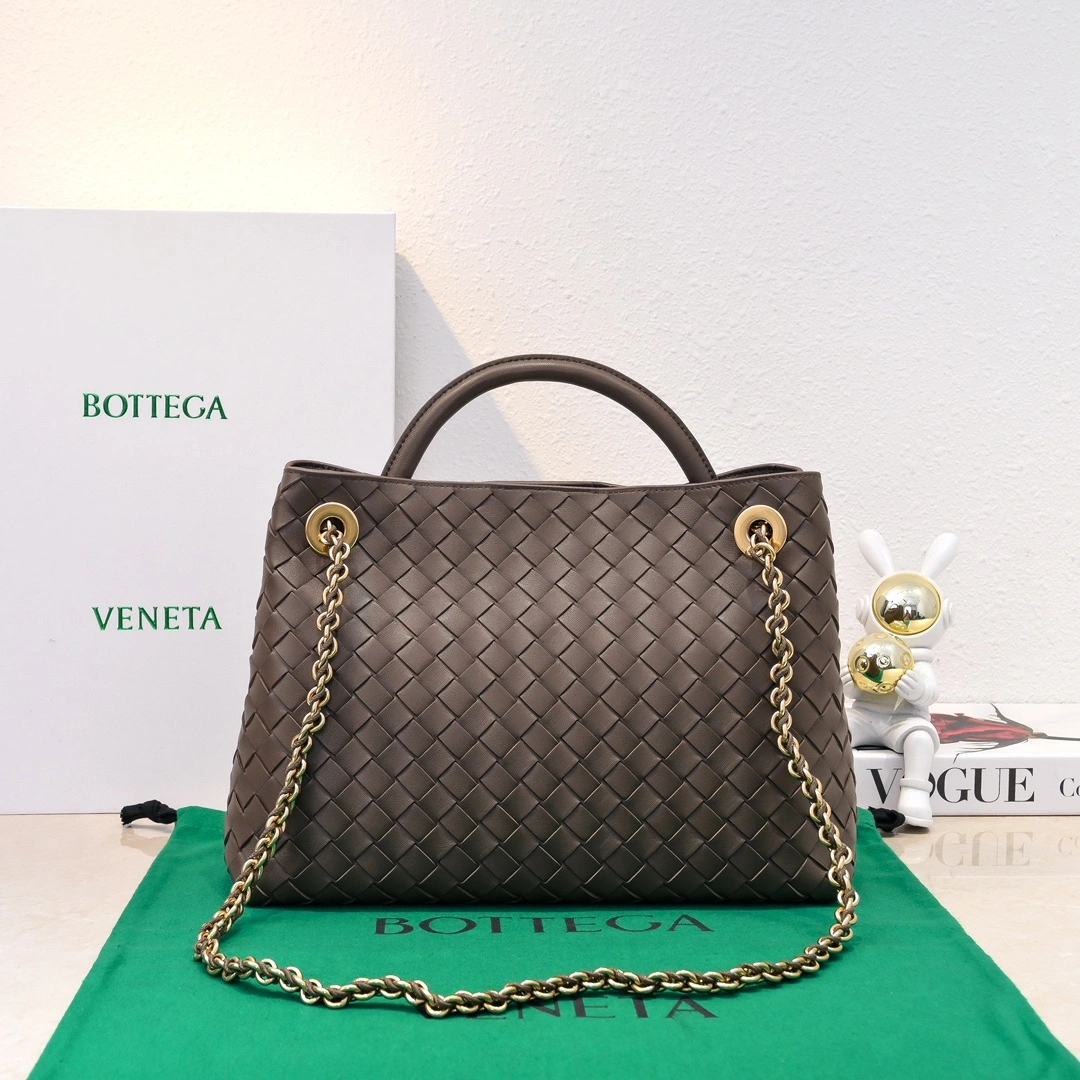 Unisex Bottega Veneta Top Handle Bags 67685