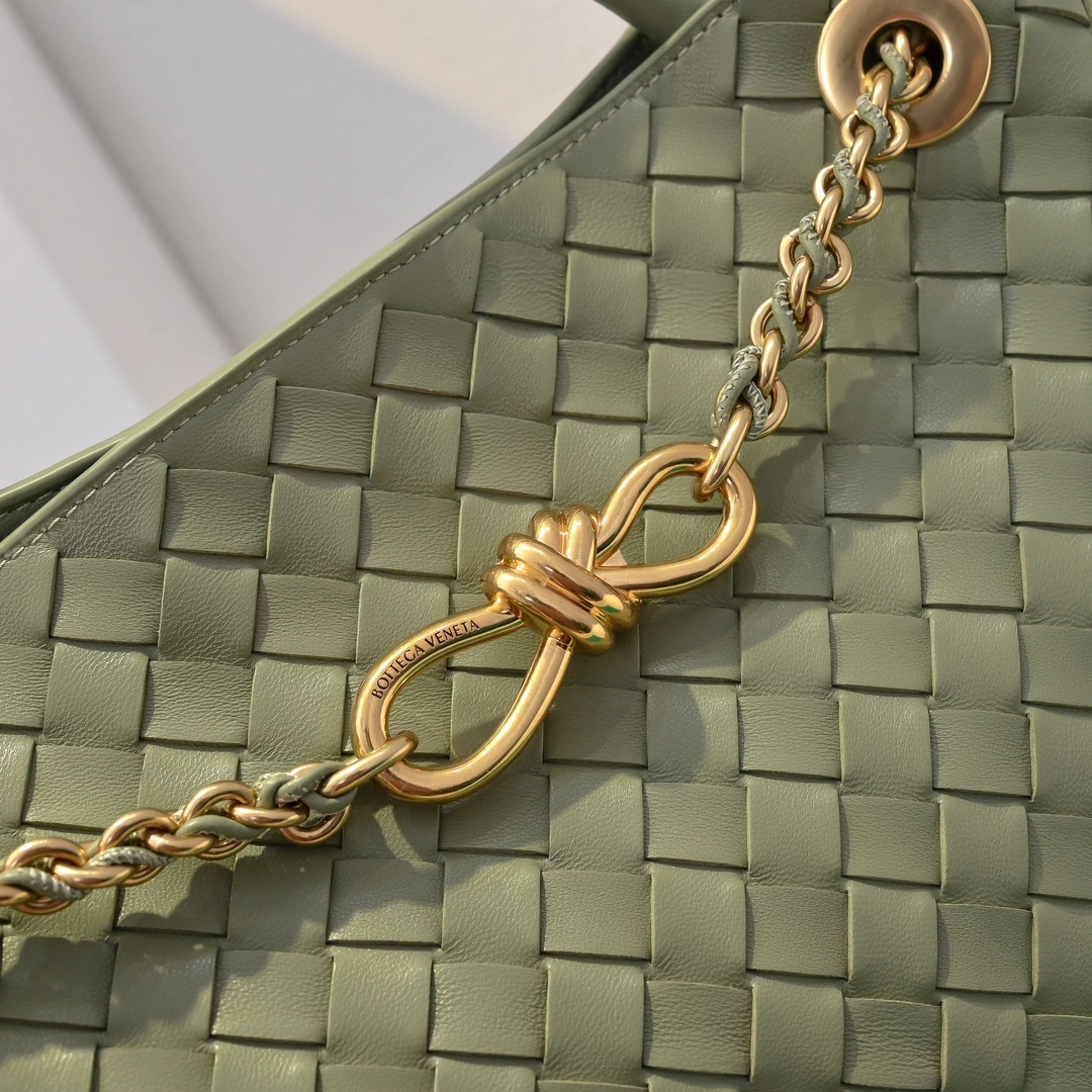 Bottega Veneta Top Handle Bags EasyCare 67686
