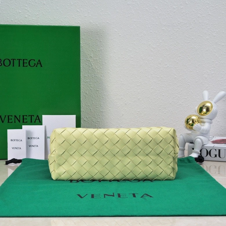 ZeroBulk Bottega Veneta Top Handle Bags 64143