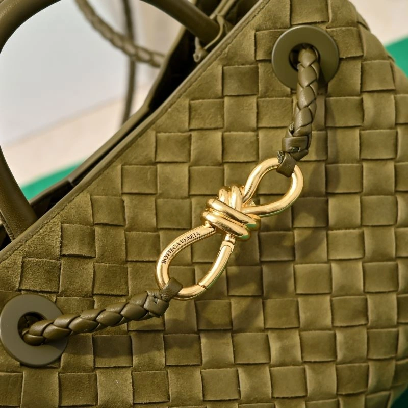 UrbanChic Bottega Veneta Top Handle Bags 64139