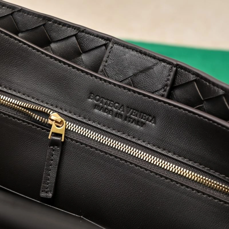 Unique Bottega Veneta Top Handle Bags 64132