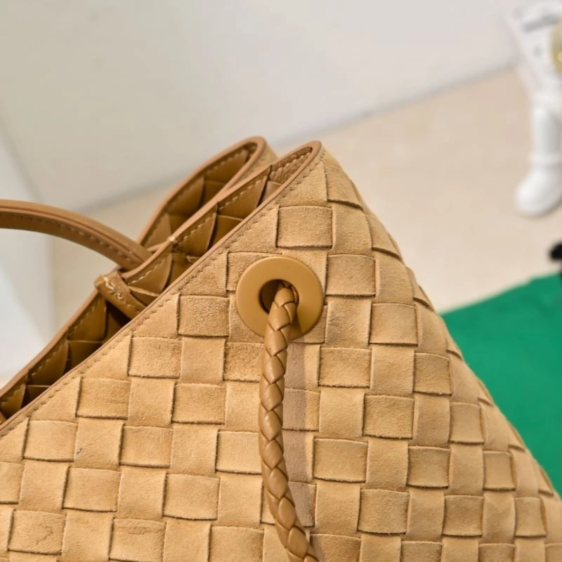 SoftTouch Bottega Veneta Top Handle Bags 64129