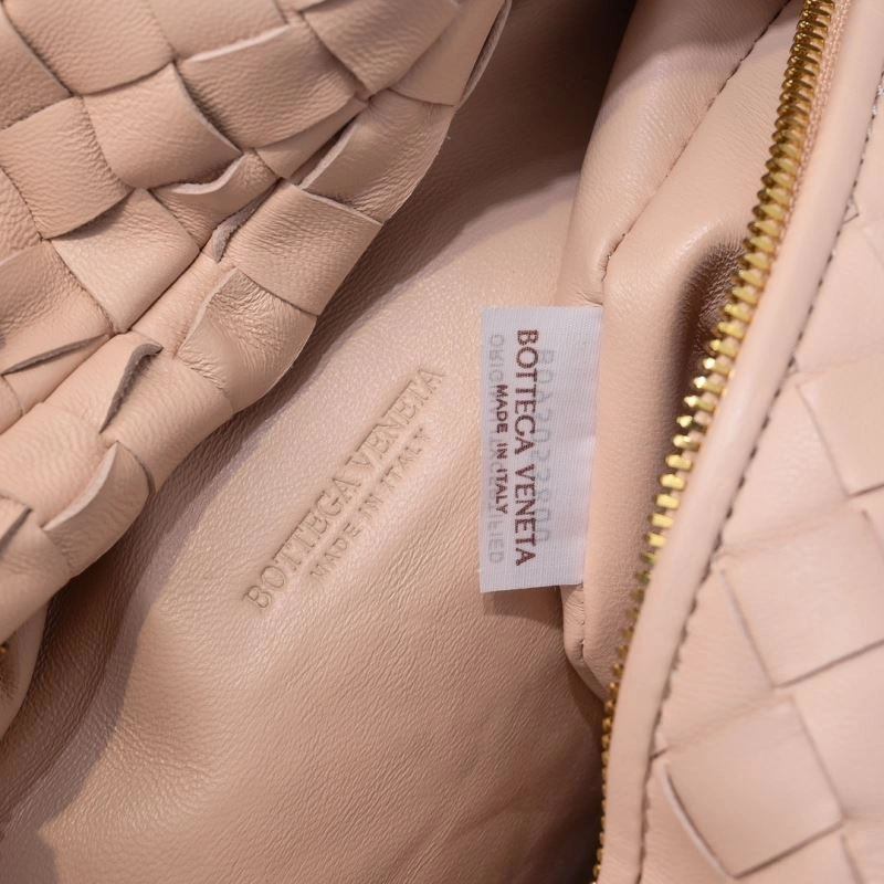 Flexible Bottega Veneta Top Handle Bags 64130